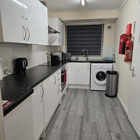 Barnfield Rooms Chelmsford Bagian luar foto
