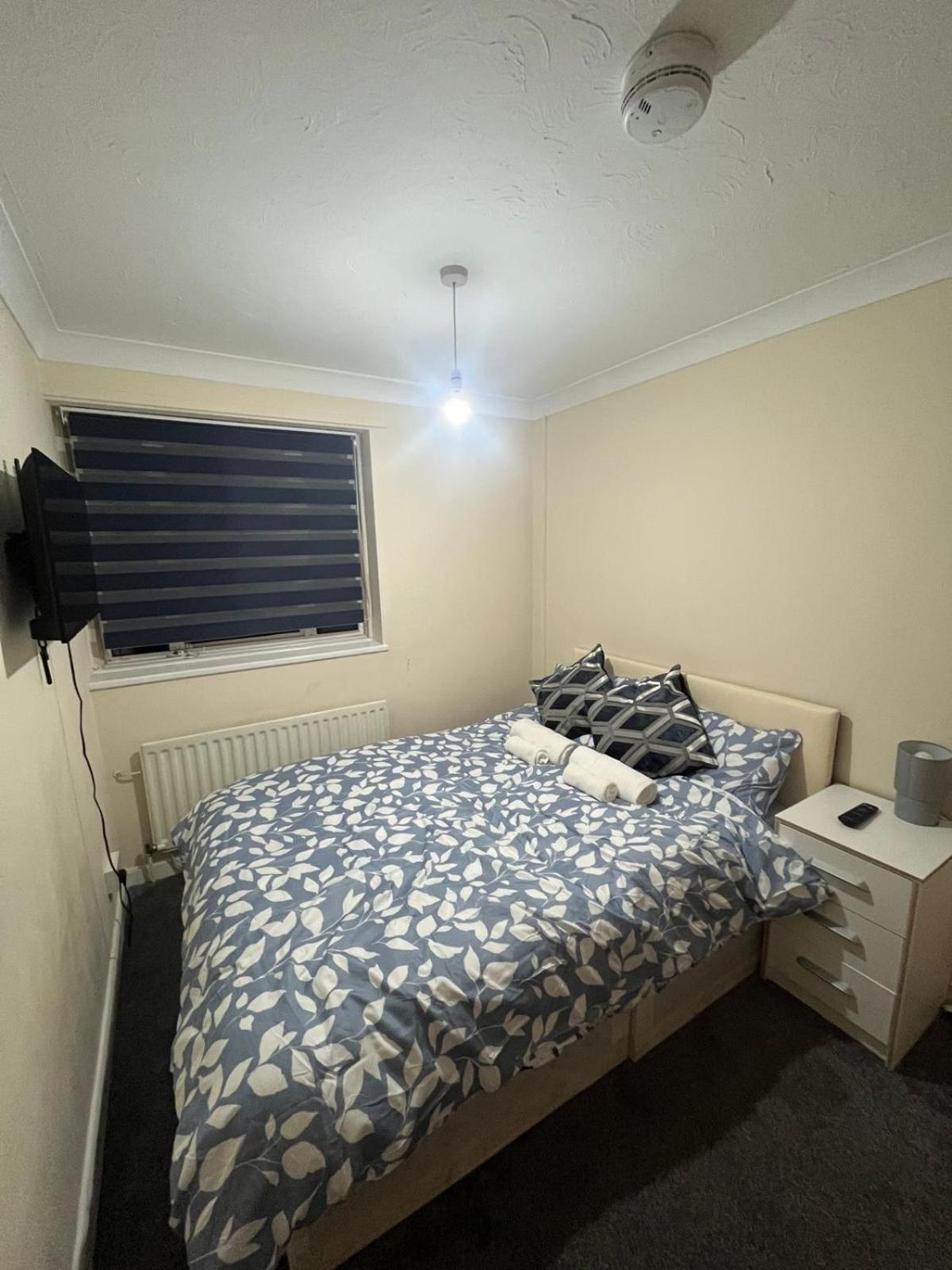 Barnfield Rooms Chelmsford Bagian luar foto