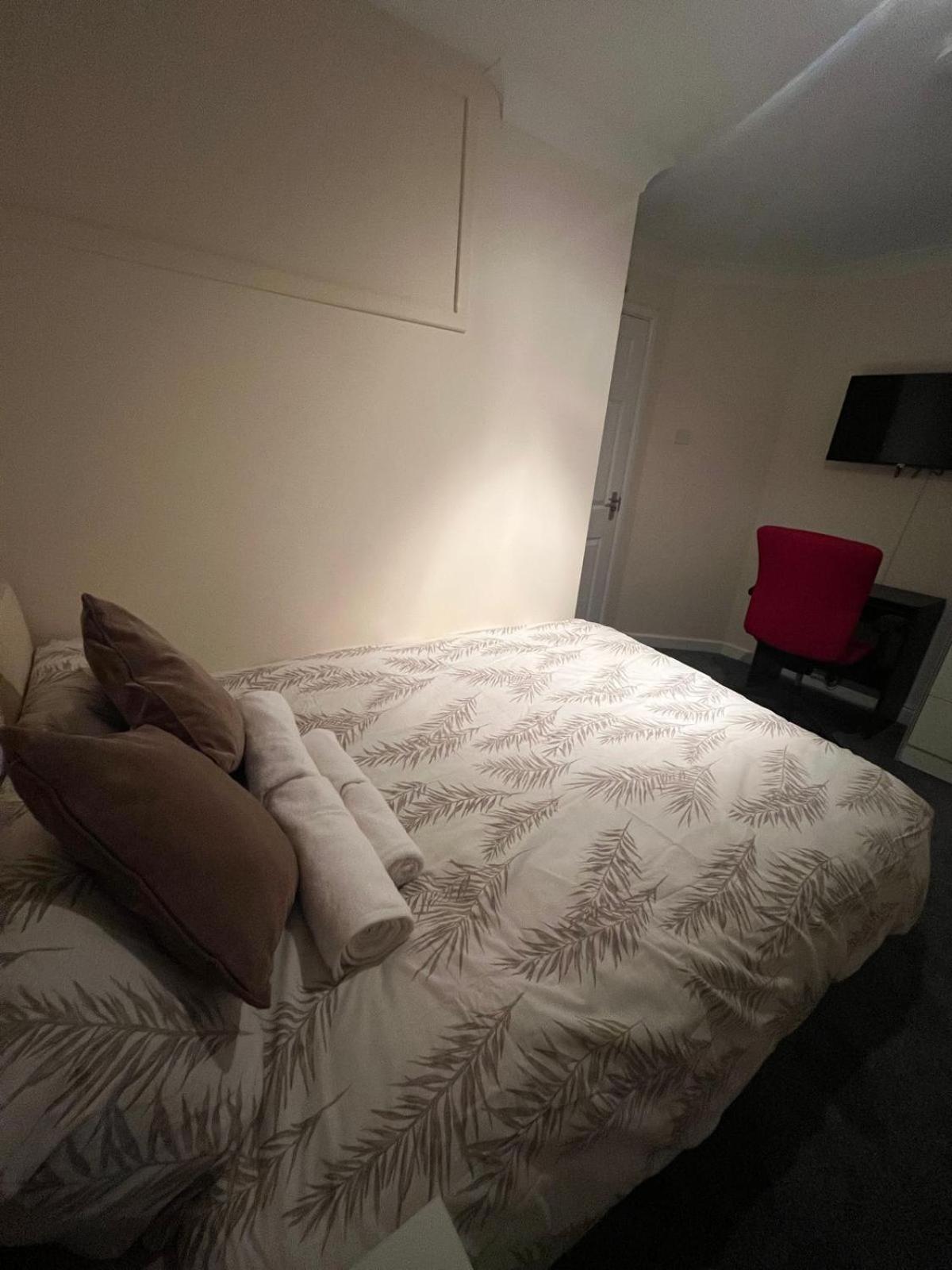 Barnfield Rooms Chelmsford Bagian luar foto